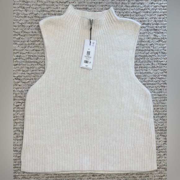 HEAVENLYARN SWEATER + SKIRT SET - Picture 4 of 5